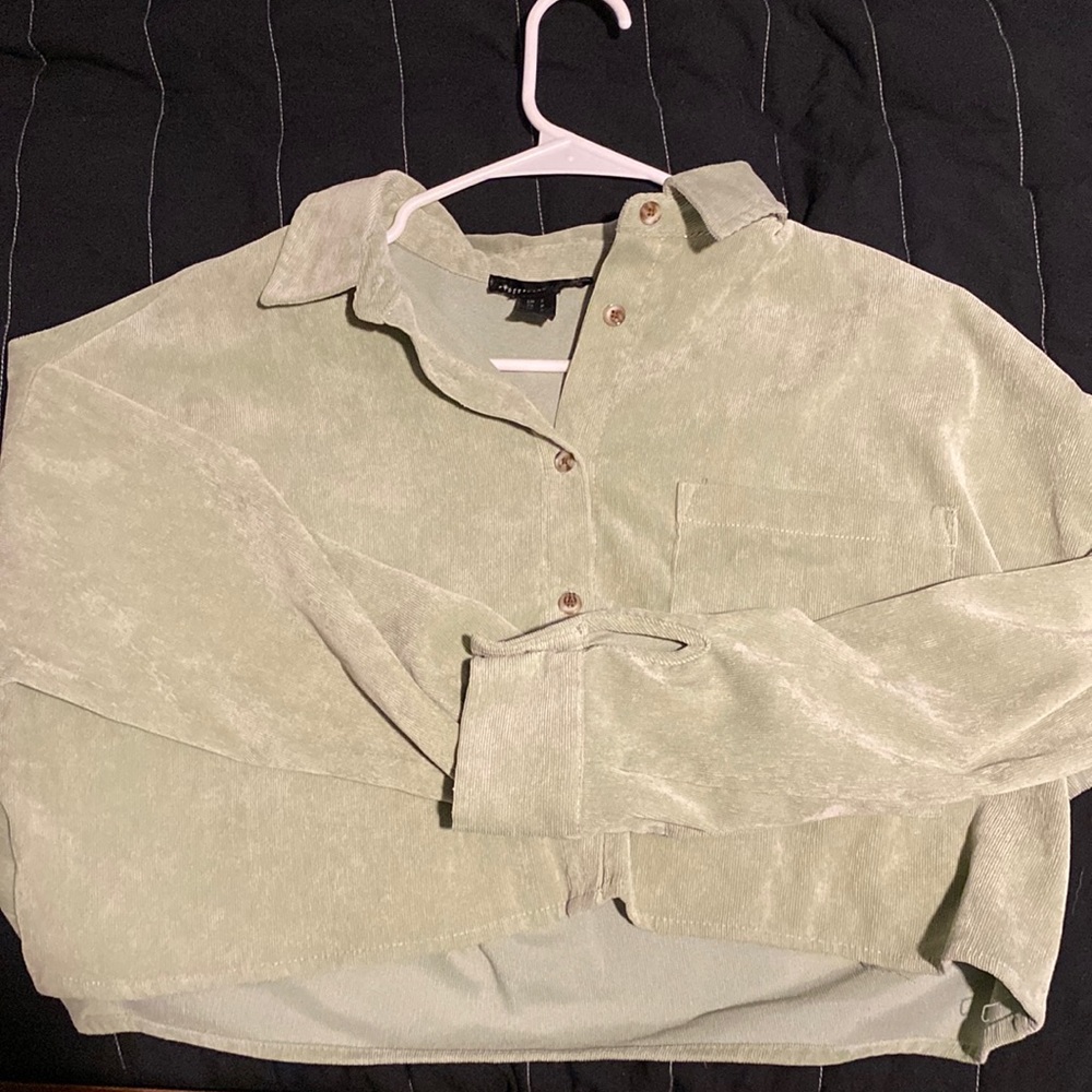 Green cropped button up